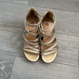 Girls SO Wedges size 2 gently used